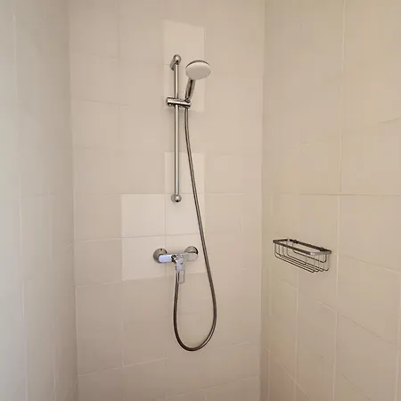 Sous Le Pin - Paisible Face Aux Iles Lavezzi Bonifacio (Corsica)