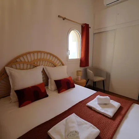 Villa Sous Le Pin - Paisible Face Aux Iles Lavezzi *