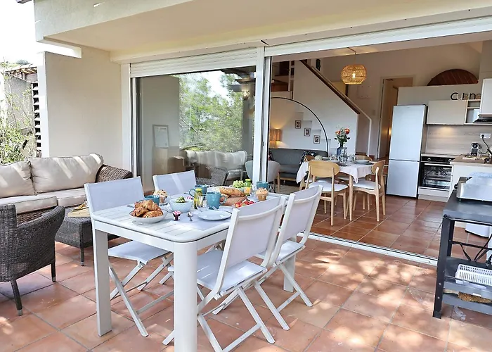 Villa Sous Le Pin - Paisible Face Aux Iles Lavezzi *