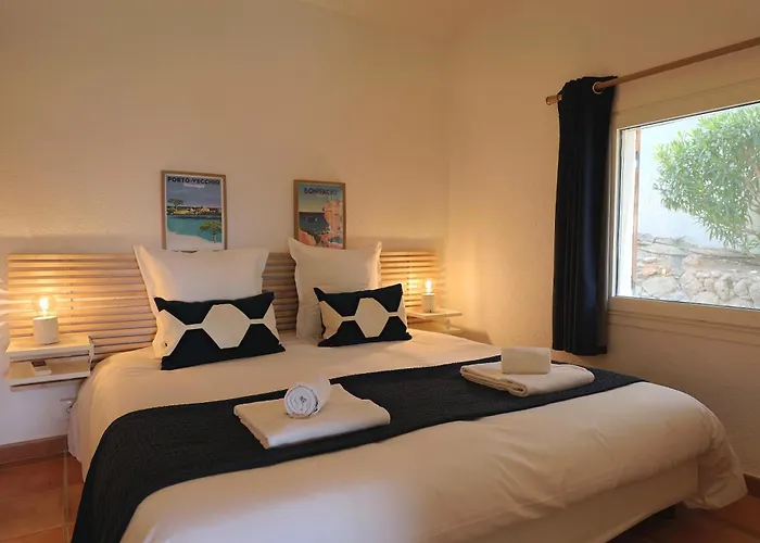 Villa Sous Le Pin - Paisible Face Aux Iles Lavezzi *