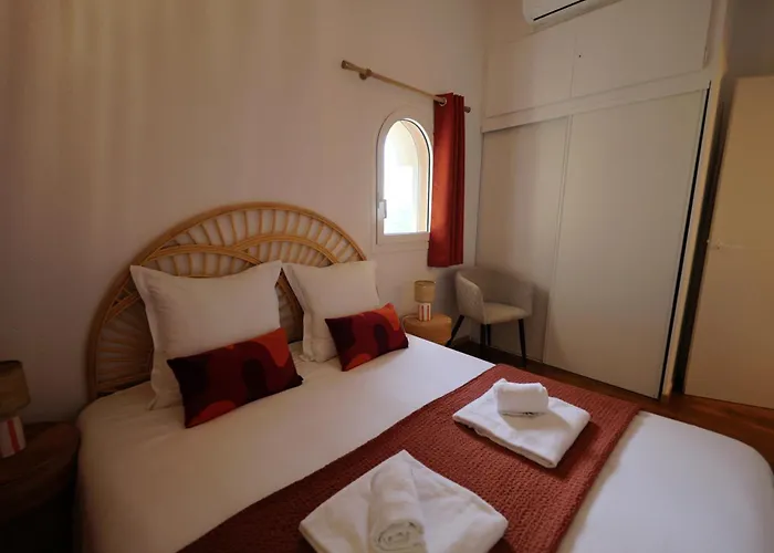 Villa Sous Le Pin - Paisible Face Aux Iles Lavezzi *